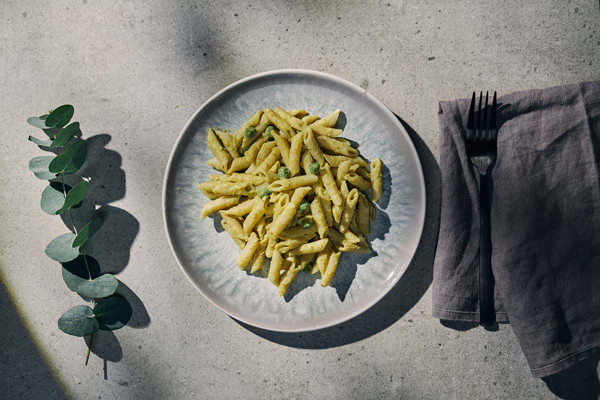 Proteinreiche Pasta mit Erbsen-Soße